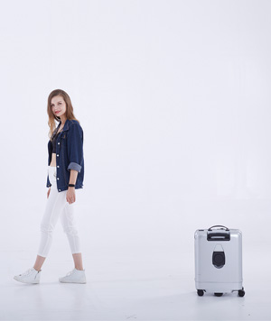 Airwheel SR5 intelligent self-driving suitcase
